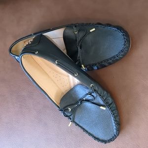 NWOT Just Fab Size 8 Flats Never worn Black/Tan